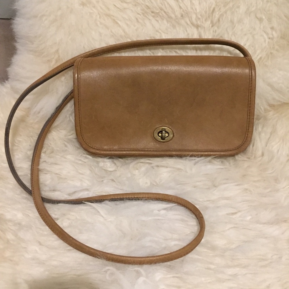 Vintage Coach NYC Dinky Crossbody Bag Putty Tan